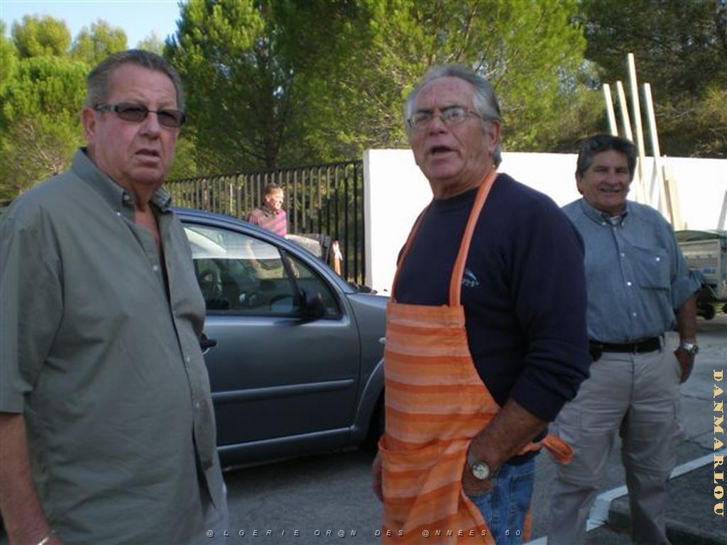 REPORTAGES NIMES 3 OCTOBRE 2010 PATRONAGE DE MARAVAL  (43) de FELIX ET JEANINE.jpg